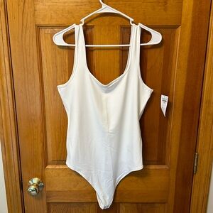 NWT Abercrombie & Fitch scoop neck tank top bodysuit size XL